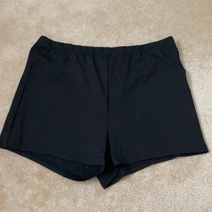 Short biker shorts